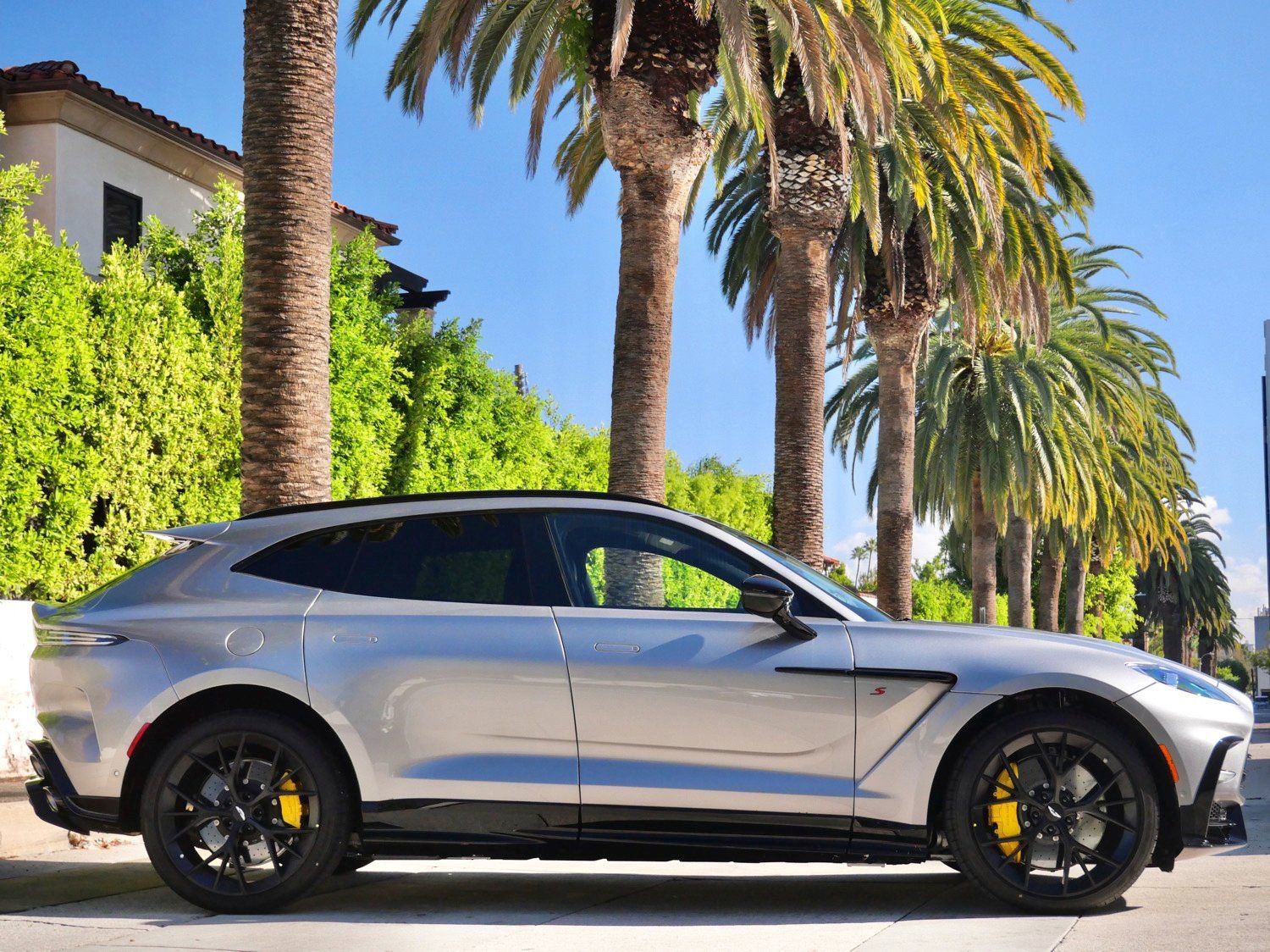 New 2026 Aston Martin DBX S image 15