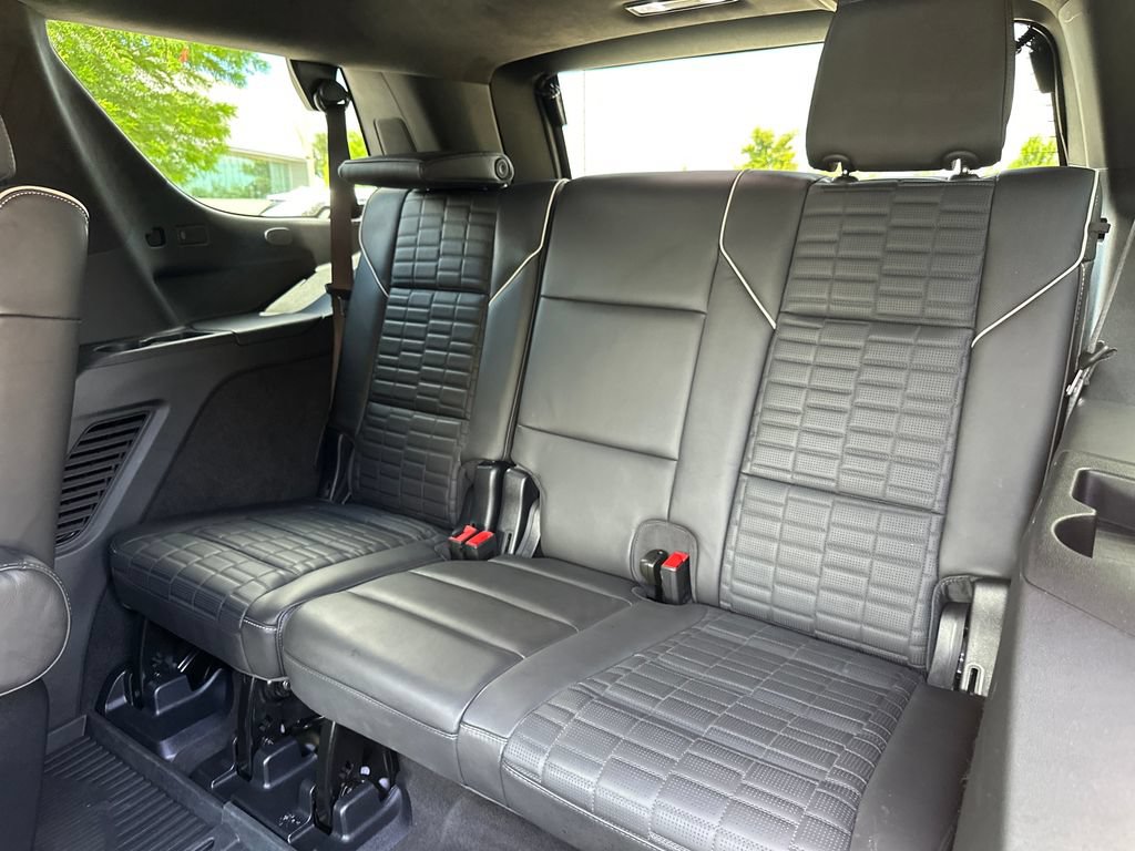 Used 2025 Cadillac Escalade Sport Platinum w/ LPO, ONYX Package RWD image 35