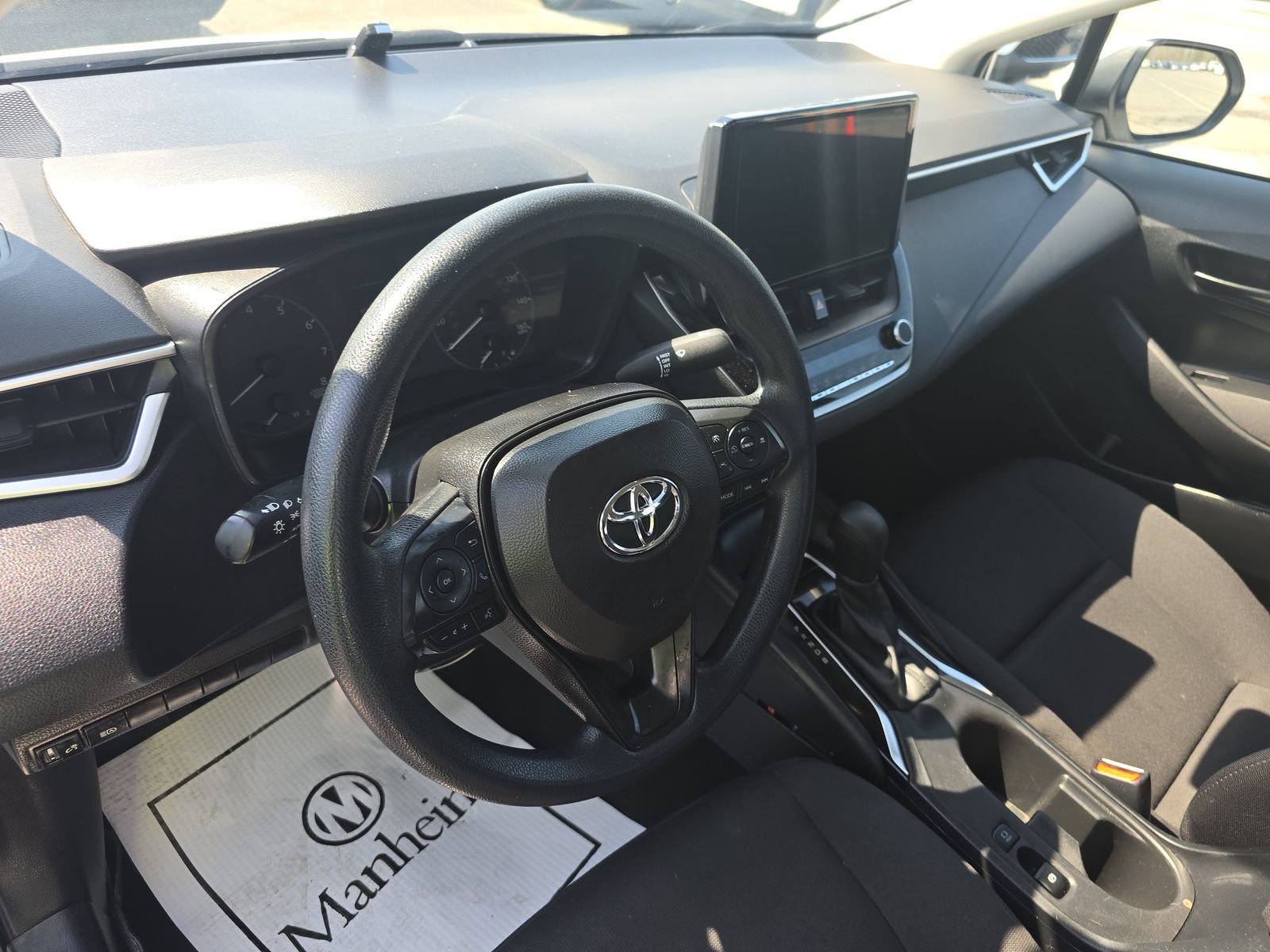 Used 2024 Toyota Corolla LE FWD image 18