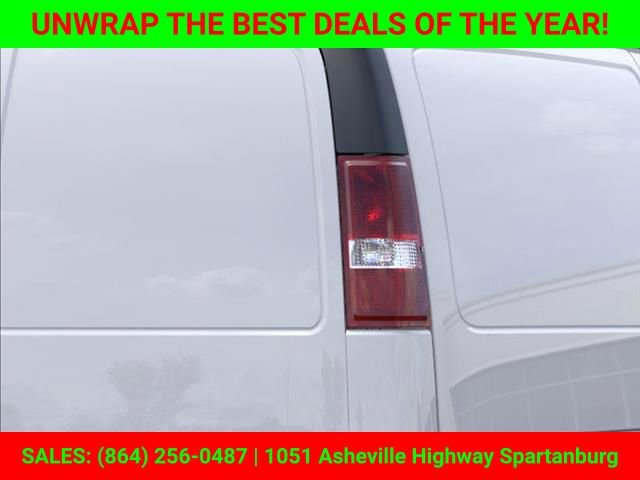New 2025 Chevrolet Express 2500 Work Van image 11