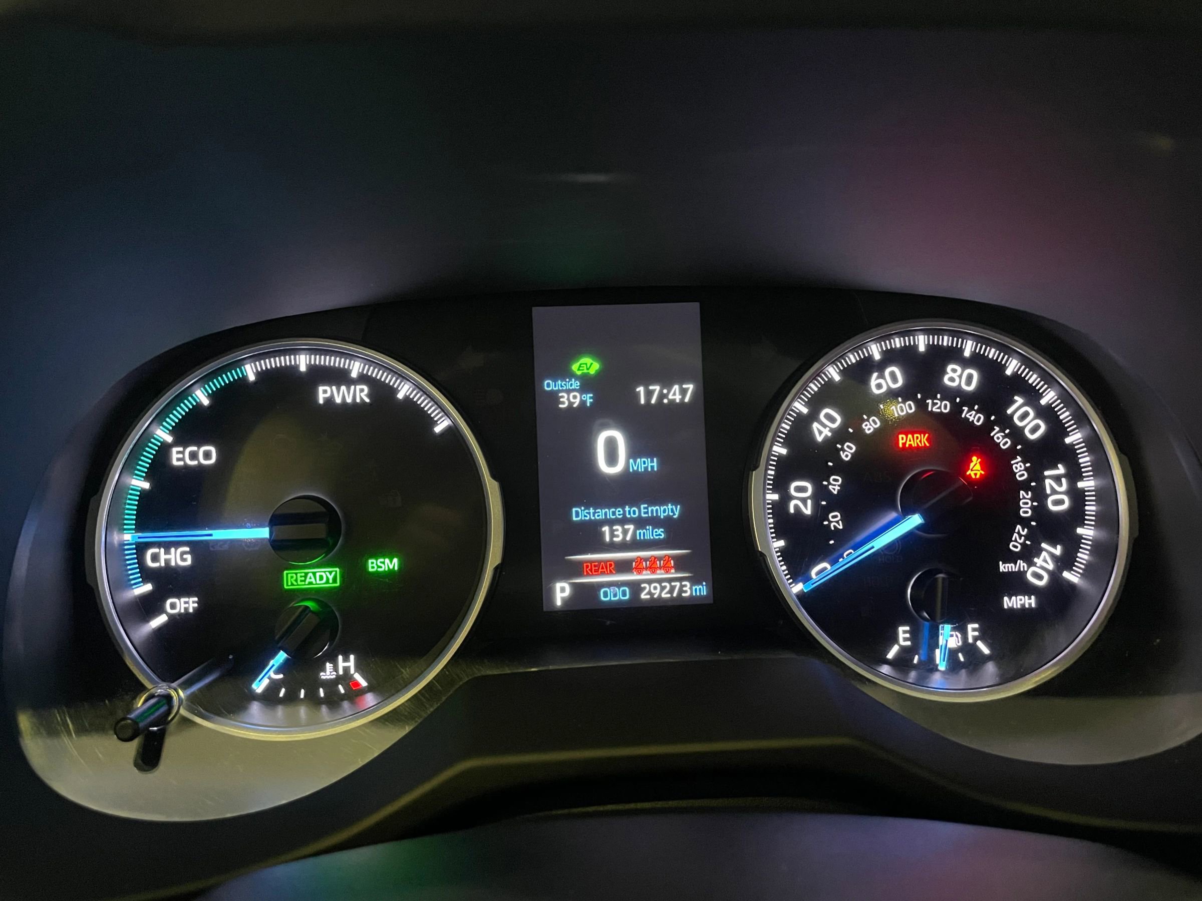 Used 2022 Toyota RAV4 SE w/ Convenience Package image 15