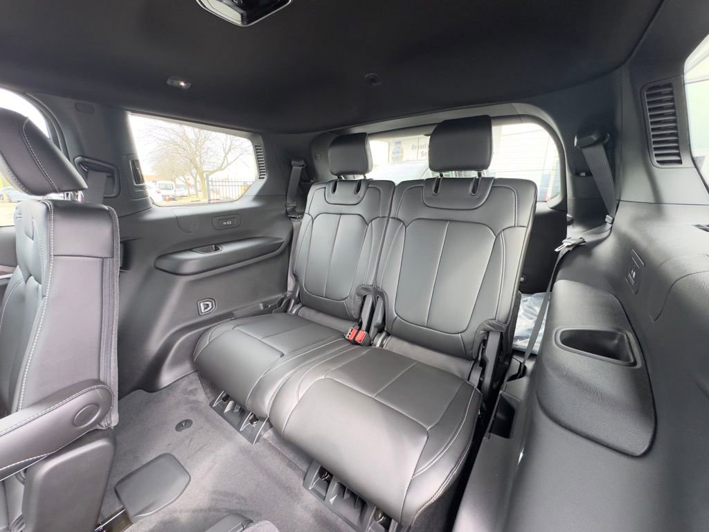 New 2026 Jeep Grand Cherokee L Limited w/ Limited Altitude Package image 17