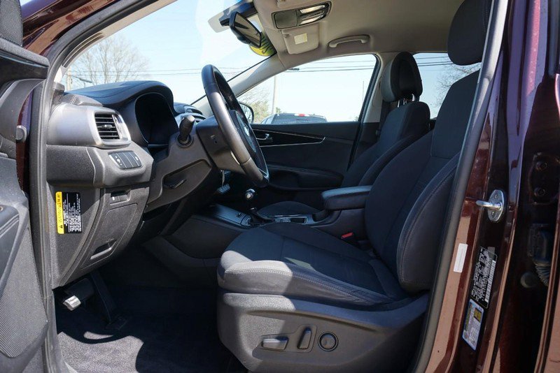 Used 2016 Kia Sorento LX w/ LX Convenience Package image 23