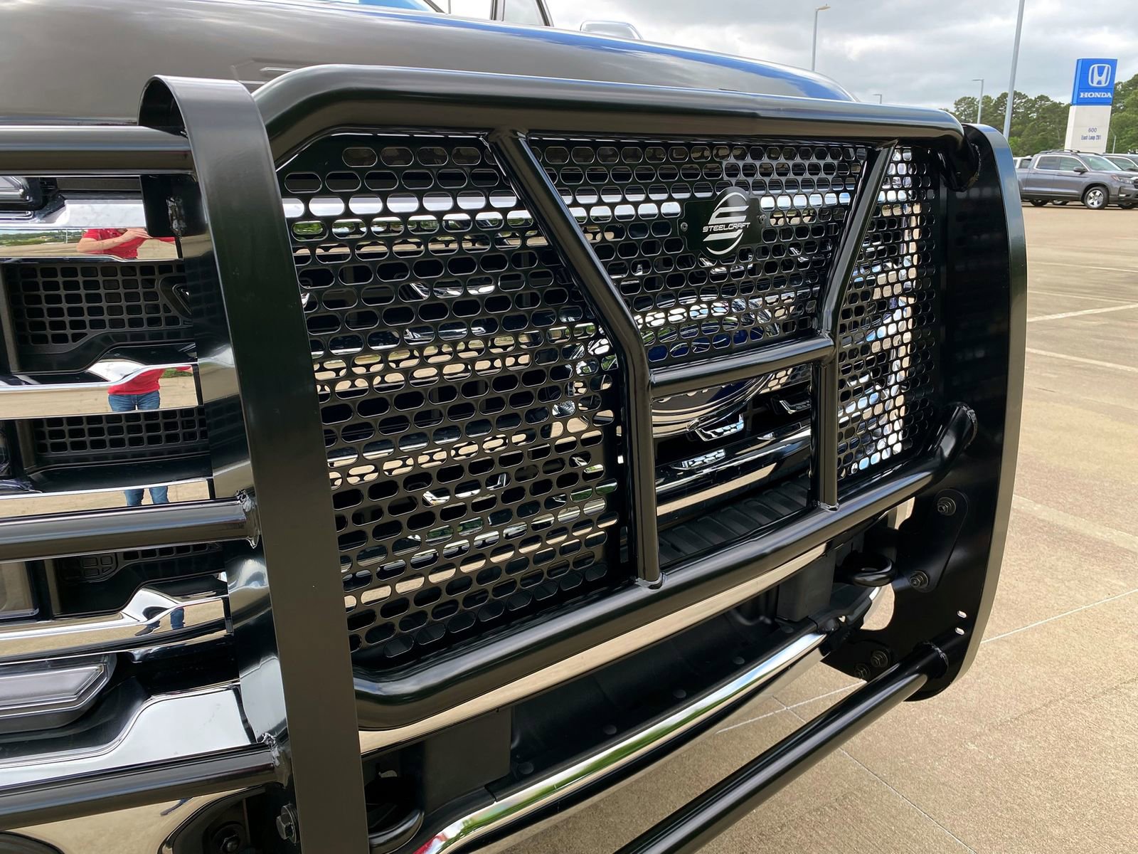 Used 2025 Ford F250 Lariat w/ Chrome Package image 12