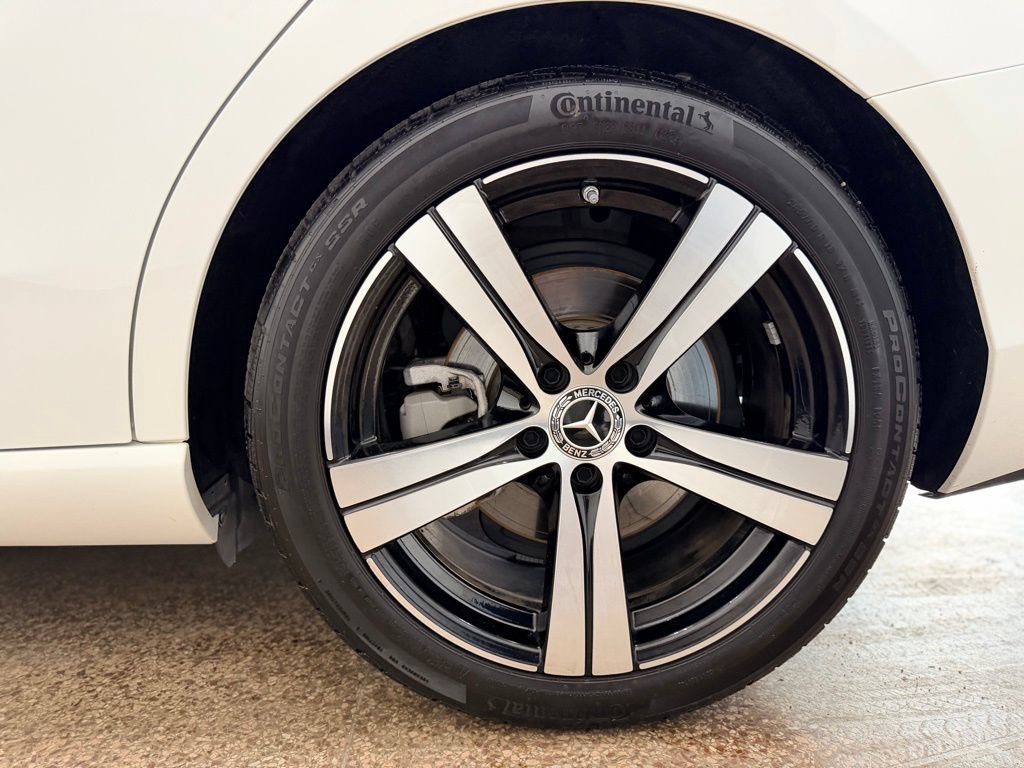 Used 2025 Mercedes-Benz C 300 4MATIC Sedan image 26