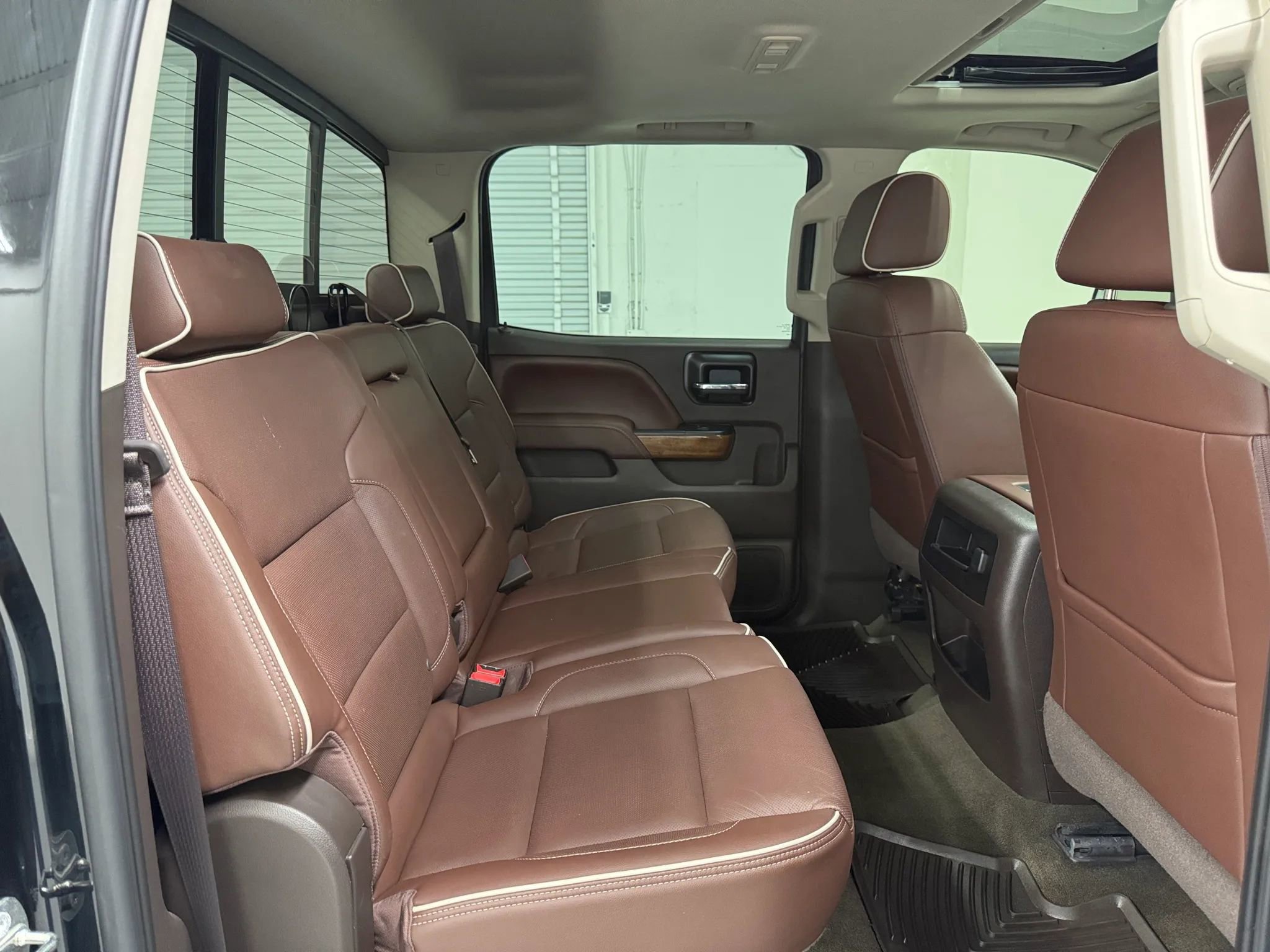 Used 2016 Chevrolet Silverado 1500 High Country w/ High Country Premium Package image 16