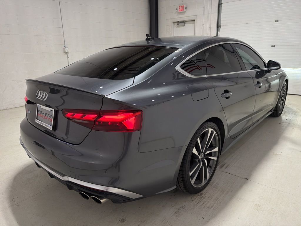 Used 2022 Audi S5 Premium w/ Convenience Package image 4