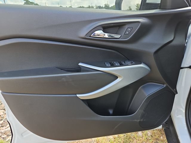 New 2026 Chevrolet Trax LS w/ LS Convenience Package FWD image 22