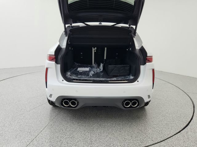 Certified 2026 Jaguar F-PACE SVR image 23