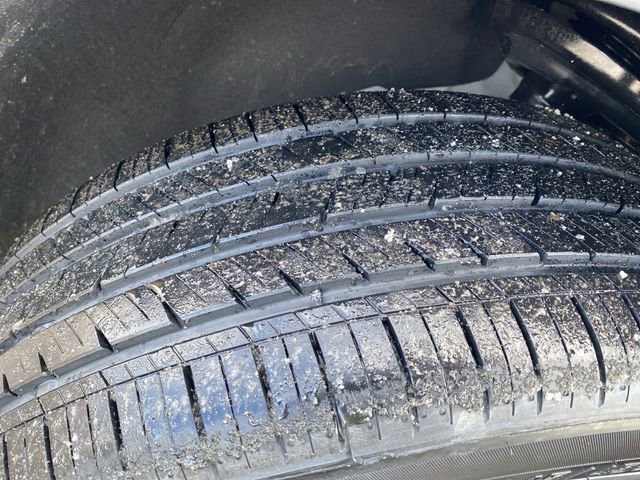 Used 2021 Buick Envision Avenir w/ Technology Package II image 47