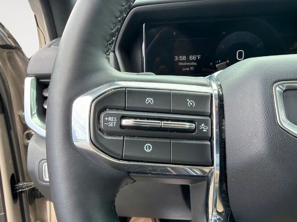 Used 2025 GMC Terrain Elevation AWD/4WD image 21