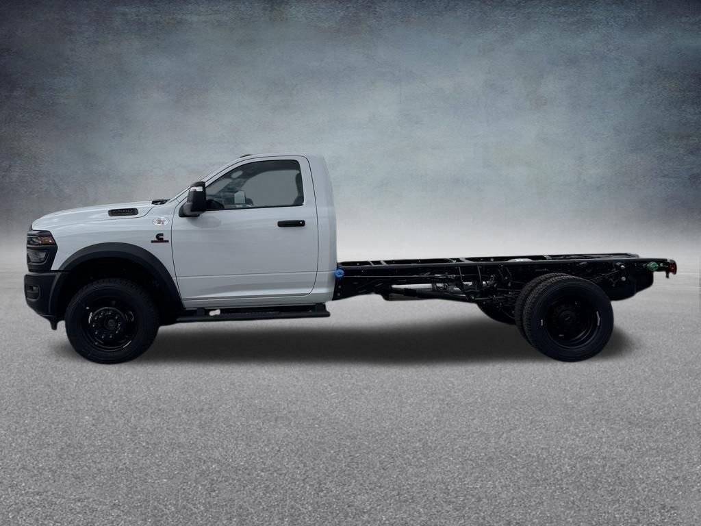 New 2026 RAM 5500 Tradesman AWD/4WD image 3