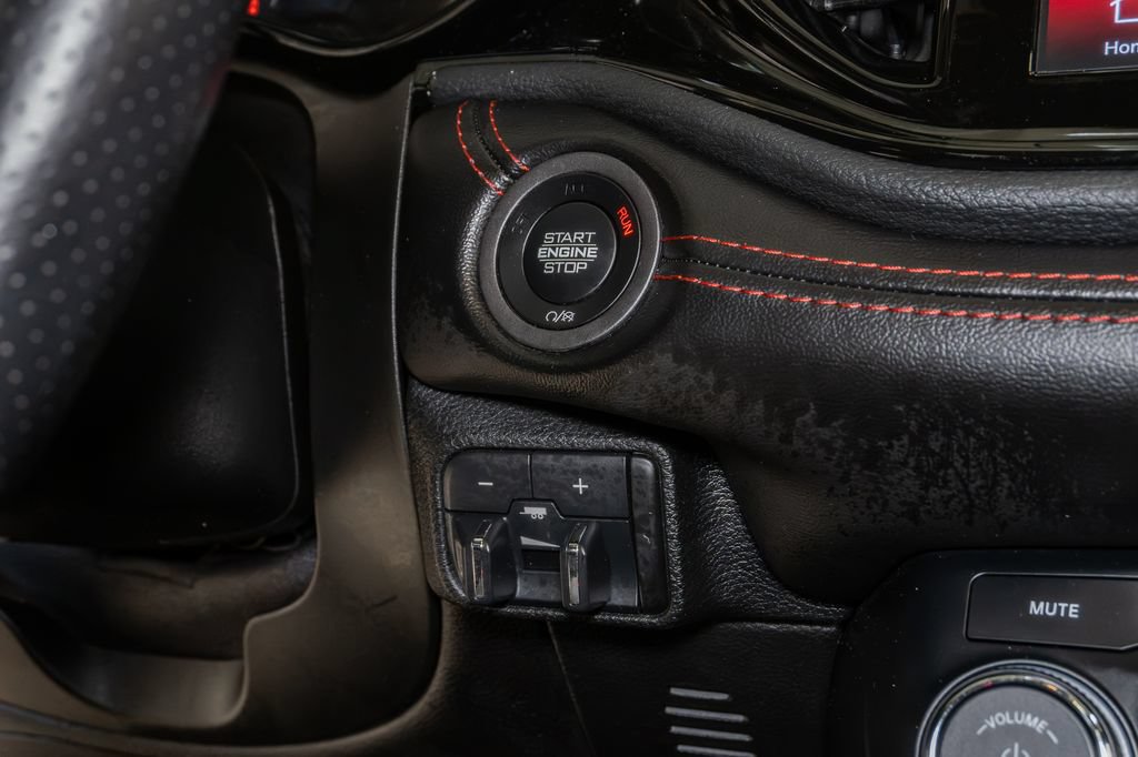 Used 2023 Dodge Durango R/T AWD/4WD image 17