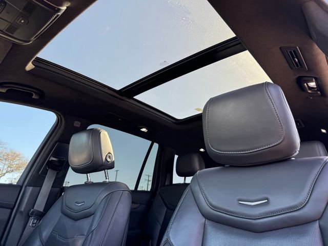 Used 2022 Cadillac XT6 Premium Luxury w/ Platinum Package image 11