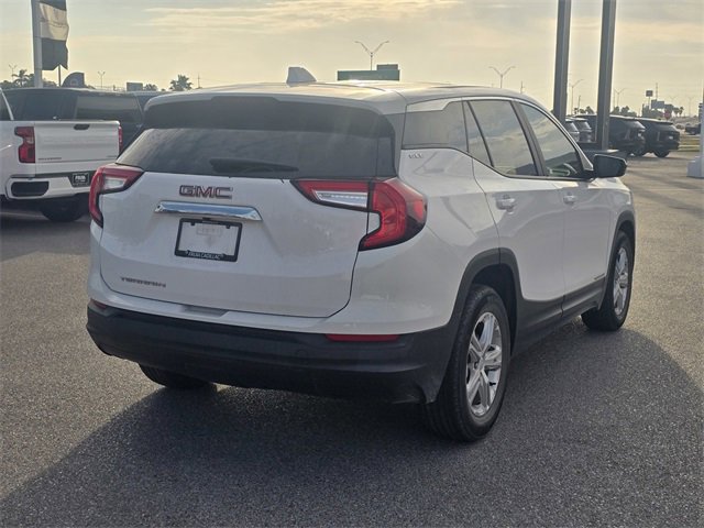 Used 2023 GMC Terrain SLE image 5