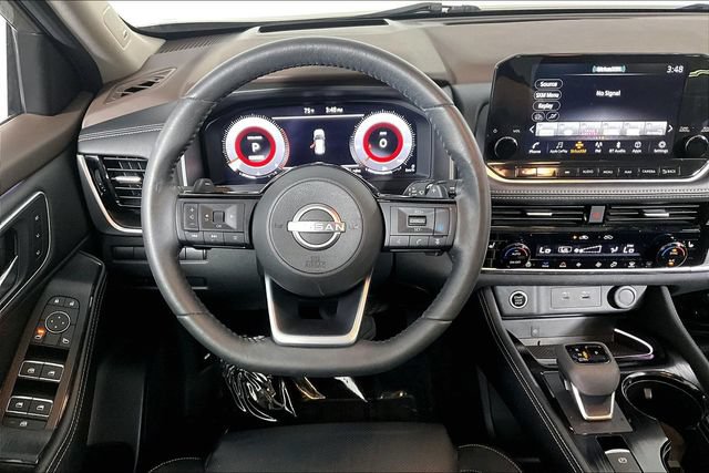 Used 2023 Nissan Rogue Platinum w/ Platinum Premium Package FWD image 7