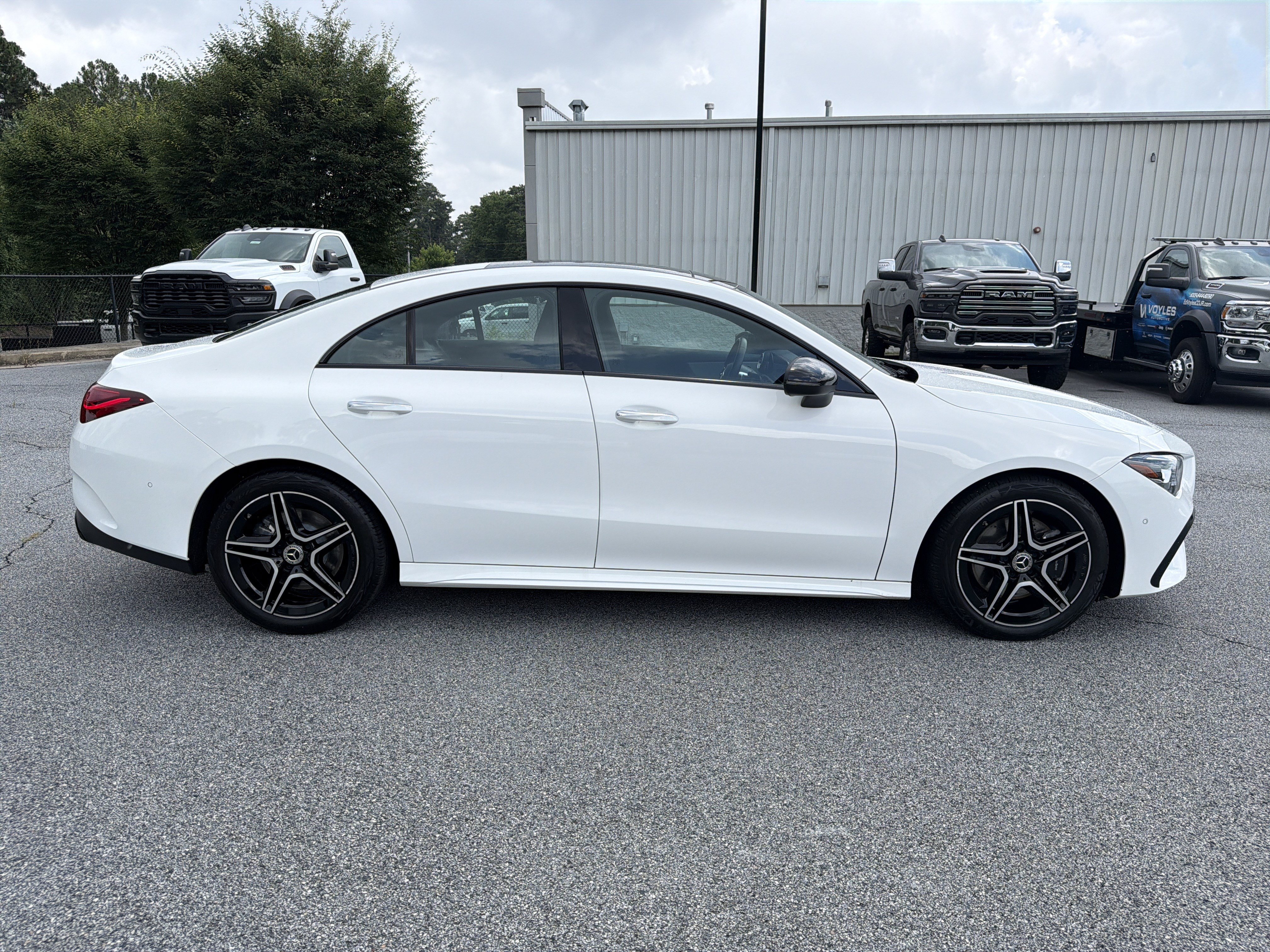 Used 2025 Mercedes-Benz CLA 250 4MATIC image 9