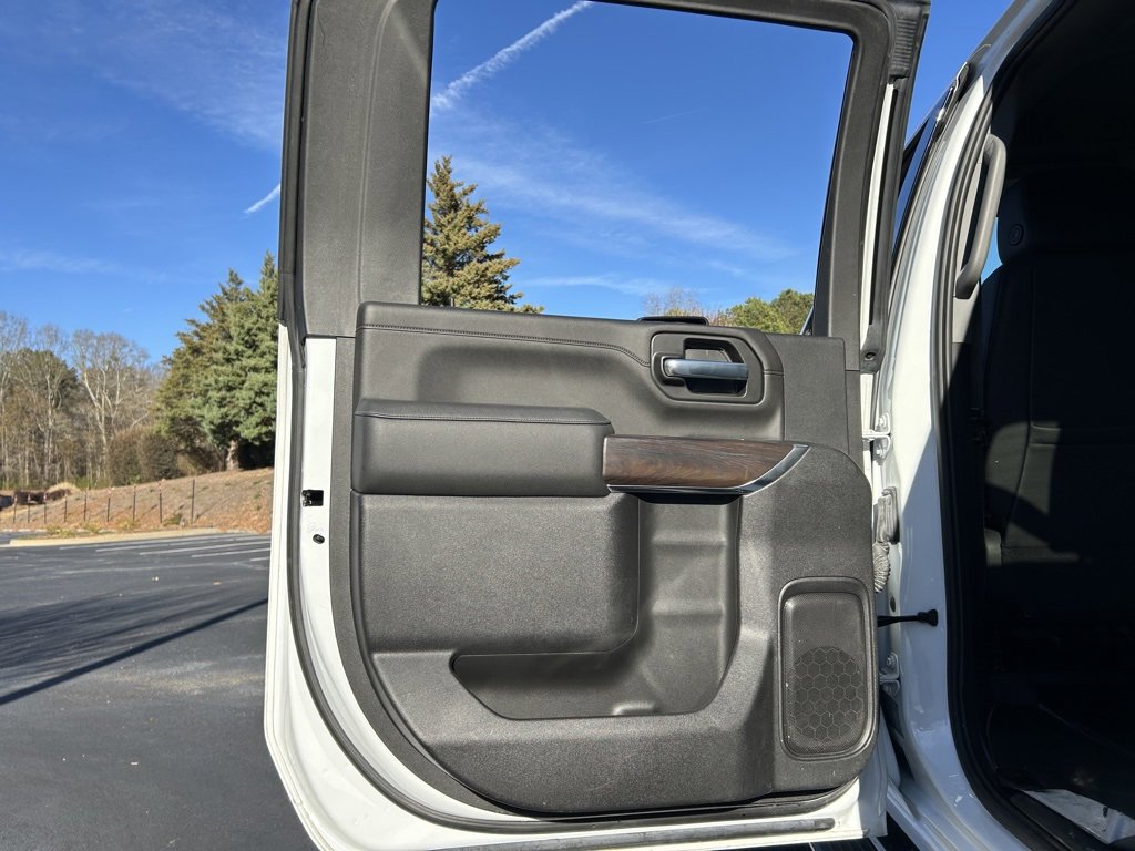 Used 2023 GMC Sierra 3500 SLT w/ SLT Premium Package image 59
