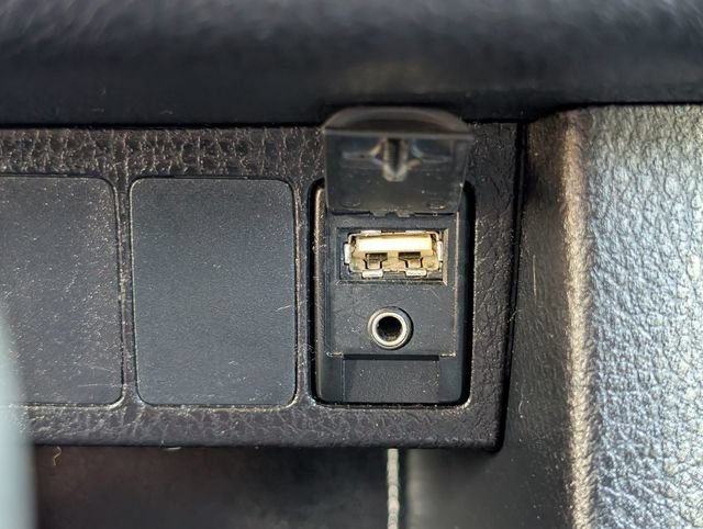 Used 2017 Toyota Corolla LE FWD image 32