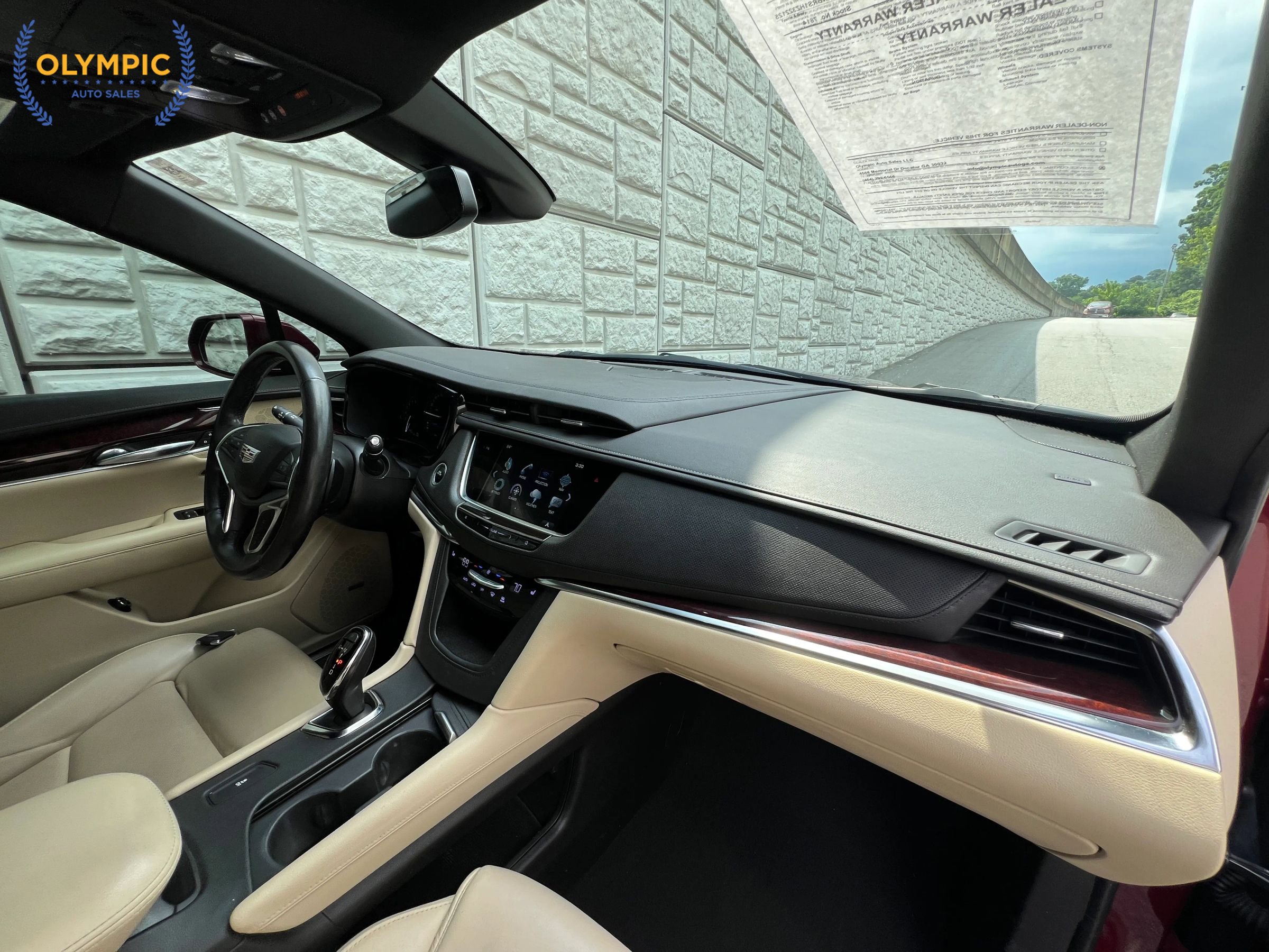 Used 2017 Cadillac XT5 Luxury w/ Driver Awareness Package FWD image 21