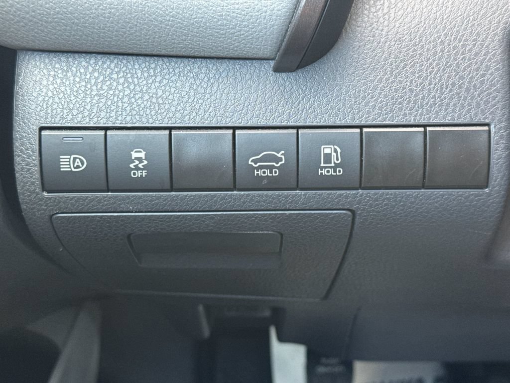Used 2024 Toyota Camry LE w/ Convenience Package FWD image 34