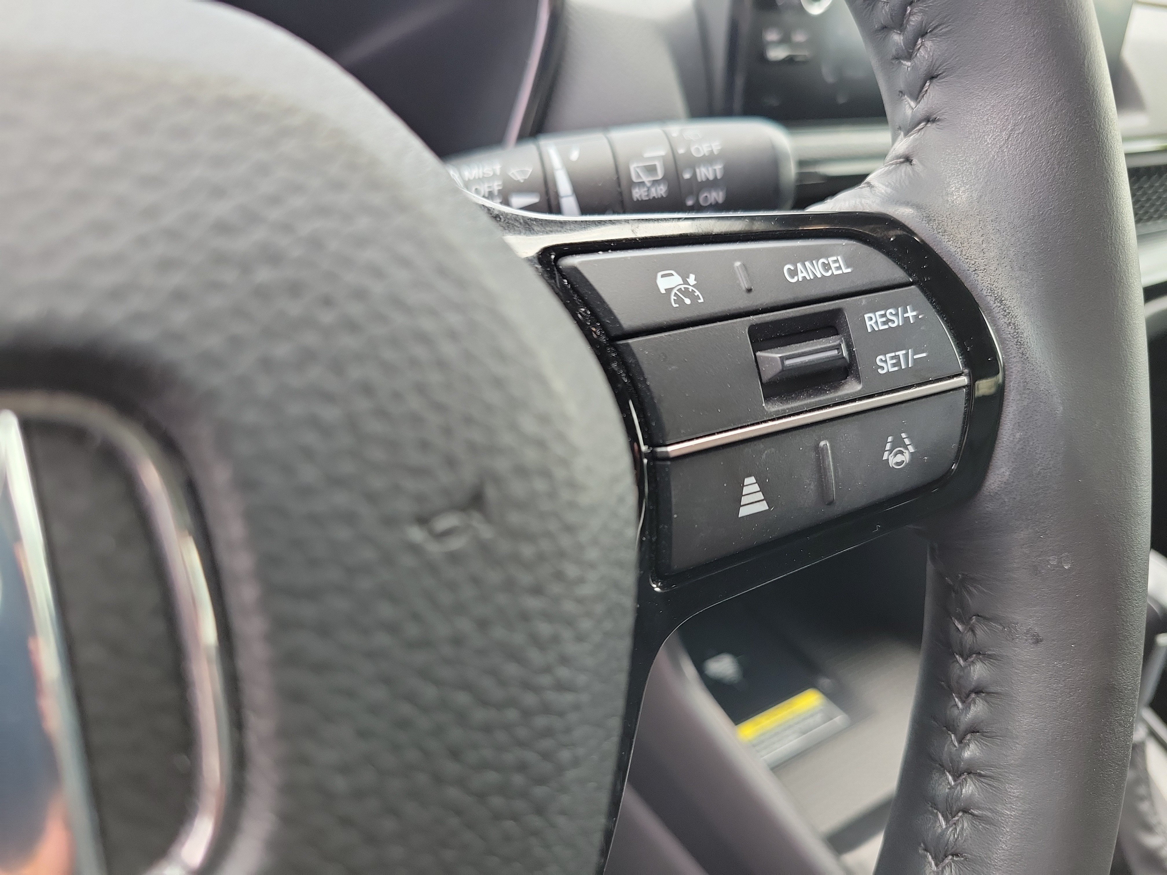Used 2025 Honda CR-V EX-L image 27
