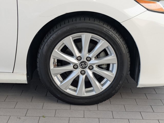 Used 2019 Toyota Camry LE FWD image 22