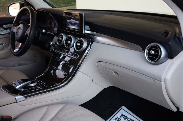 Used 2016 Mercedes-Benz GLC 300 image 24