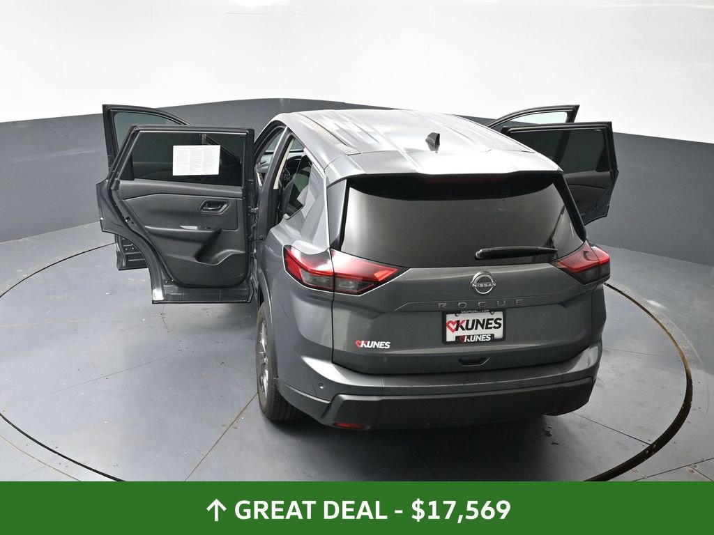 Used 2024 Nissan Rogue S FWD image 58