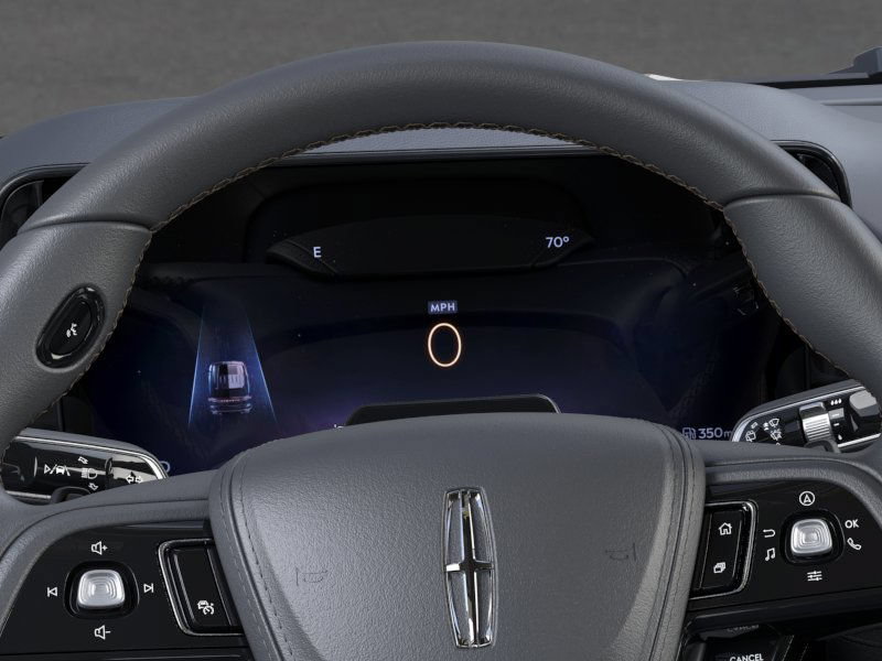 New 2025 Lincoln Aviator AWD image 13