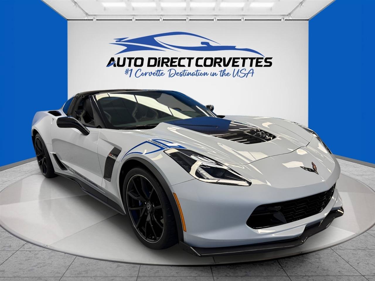 Used 2018 Chevrolet Corvette Z06 w/ Carbon 65 Edition RWD image 3