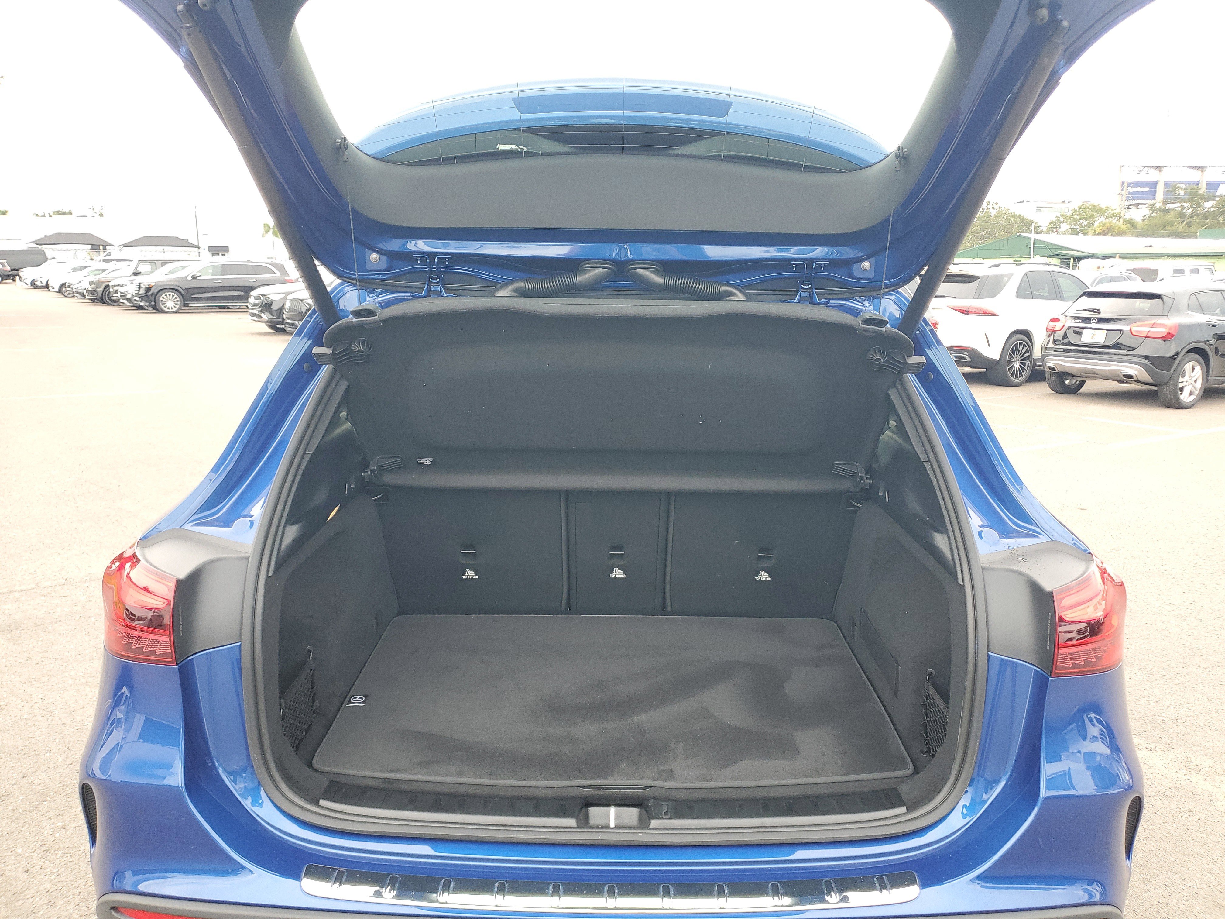 Certified 2025 Mercedes-Benz GLA 35 AMG 4MATIC image 8