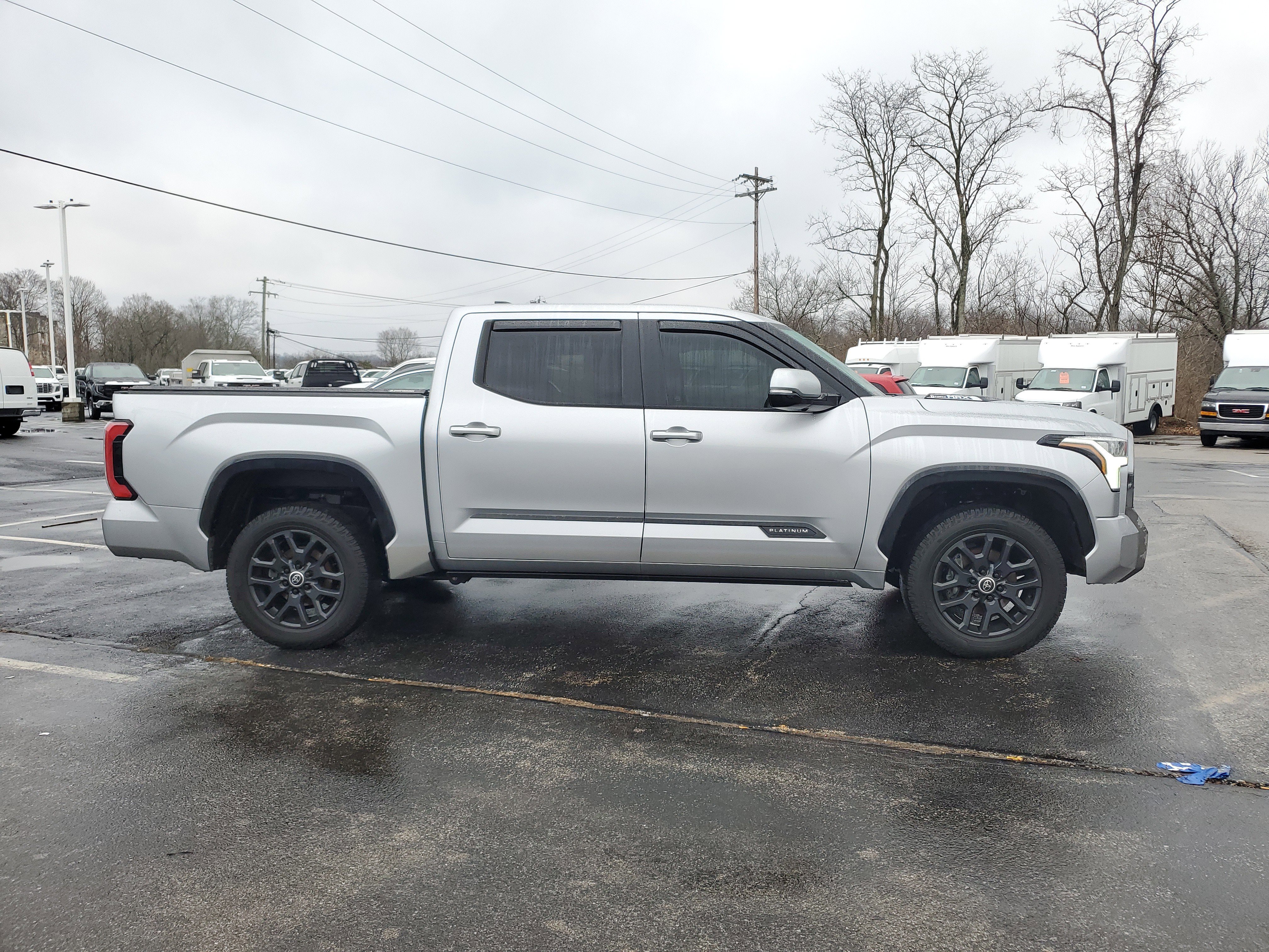Used 2024 Toyota Tundra Platinum image 3