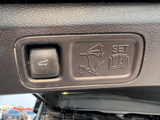 Used 2019 Ford Expedition Max Limited w/ Equipment Group 302A AWD/4WD image 21