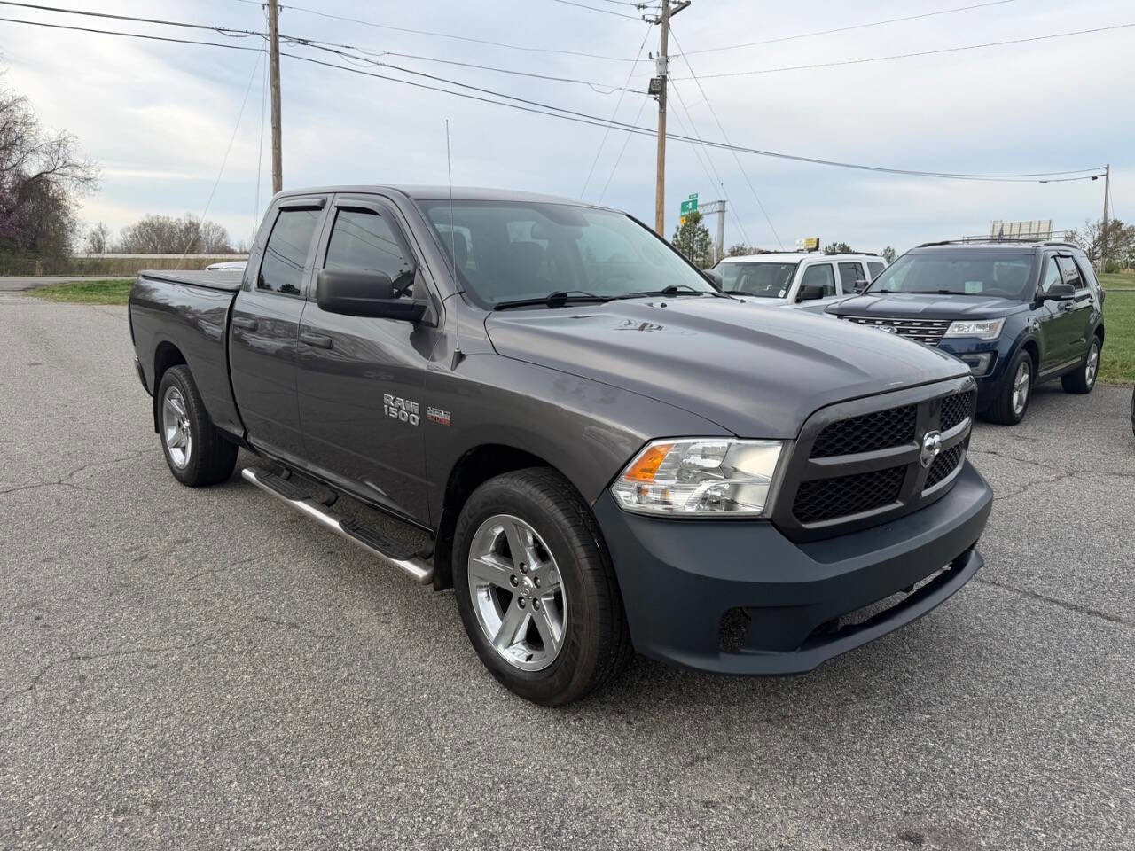 Used 2016 RAM 1500 Express image 2