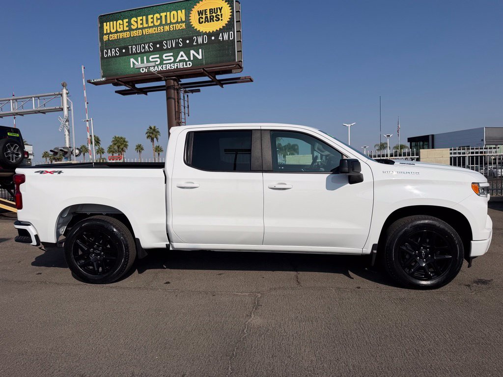 Used 2023 Chevrolet Silverado 1500 RST AWD/4WD image 7