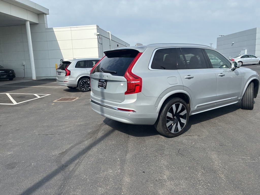 Used 2024 Volvo XC90 T8 Ultimate image 3
