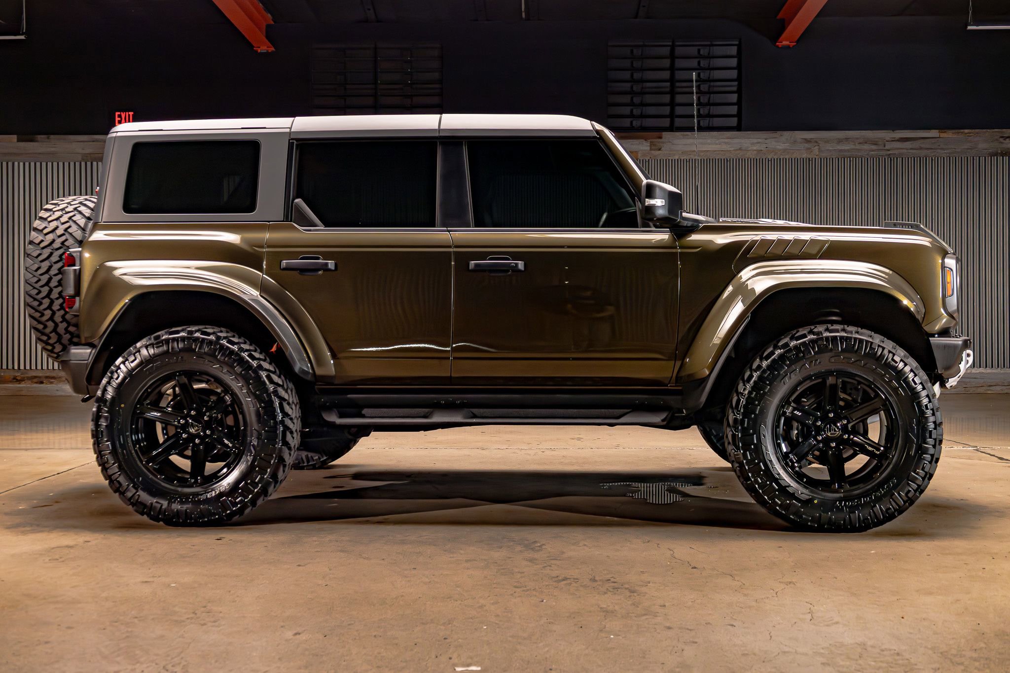 Used 2024 Ford Bronco Raptor w/ Interior Carbon Fiber Pack 6 image 11