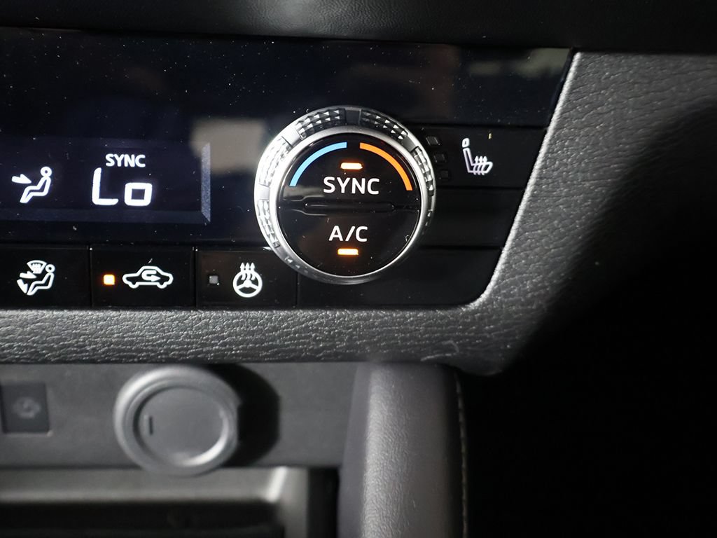 New 2026 Mitsubishi Outlander SE FWD image 52
