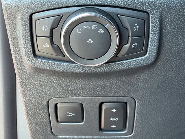 Used 2022 Ford F350 Lariat w/ Tremor Off-Road Package AWD/4WD image 42