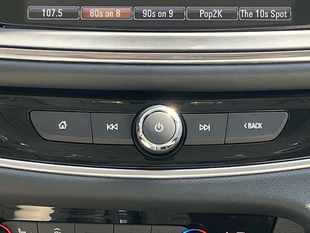 Used 2018 Buick Enclave Premium w/ Experience Buick Package FWD image 16