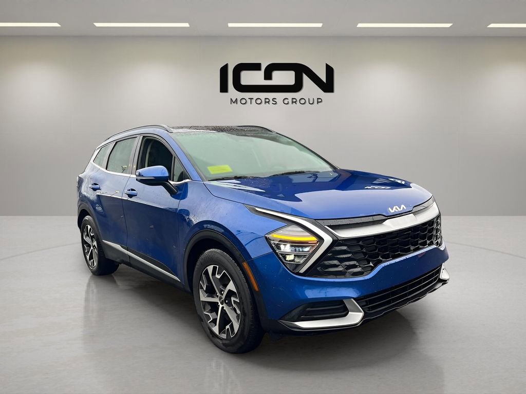 Used 2025 Kia Sportage EX w/ Premium Package image 3