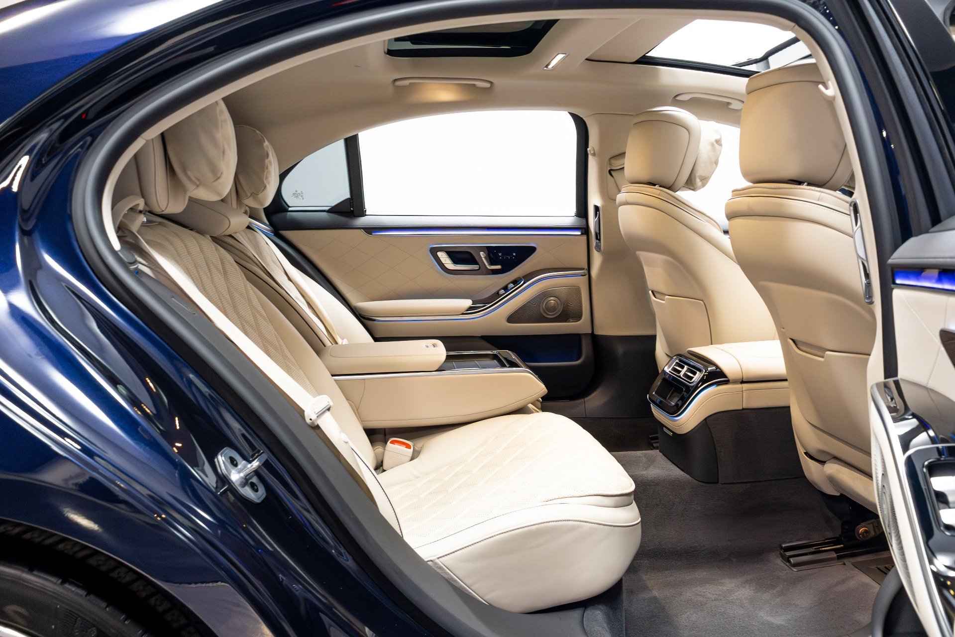 Used 2023 Mercedes-Benz S 580 4MATIC Sedan image 28