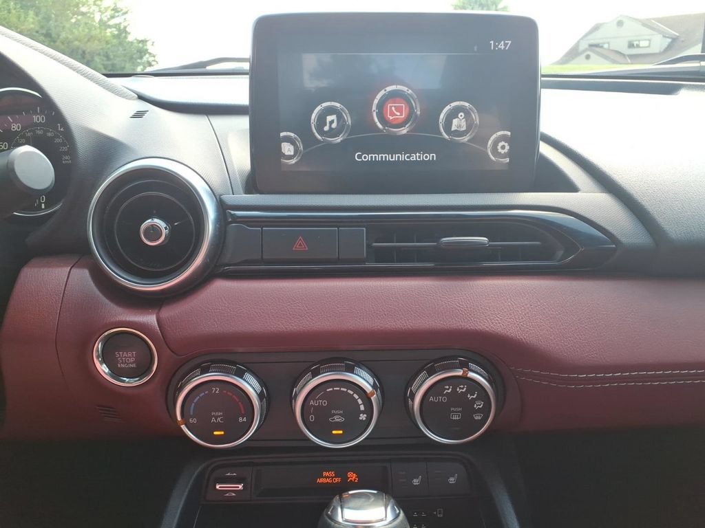 Used 2020 MAZDA MX-5 Miata RF Grand Touring RWD image 21