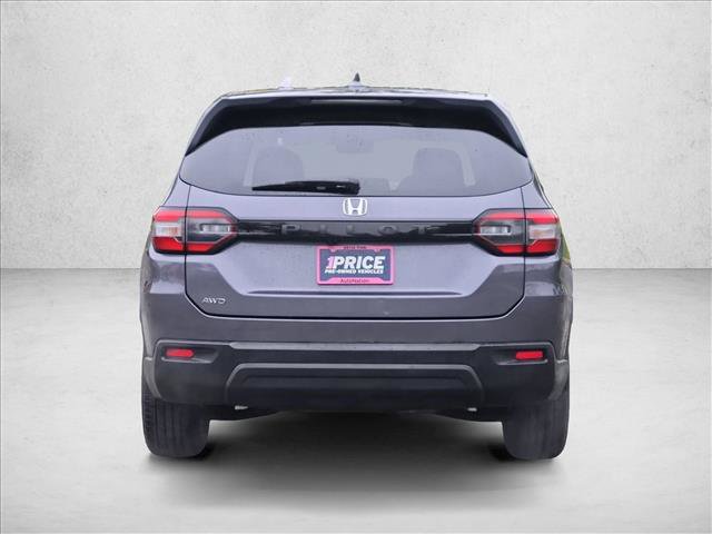 Certified 2024 Honda Pilot LX image 7