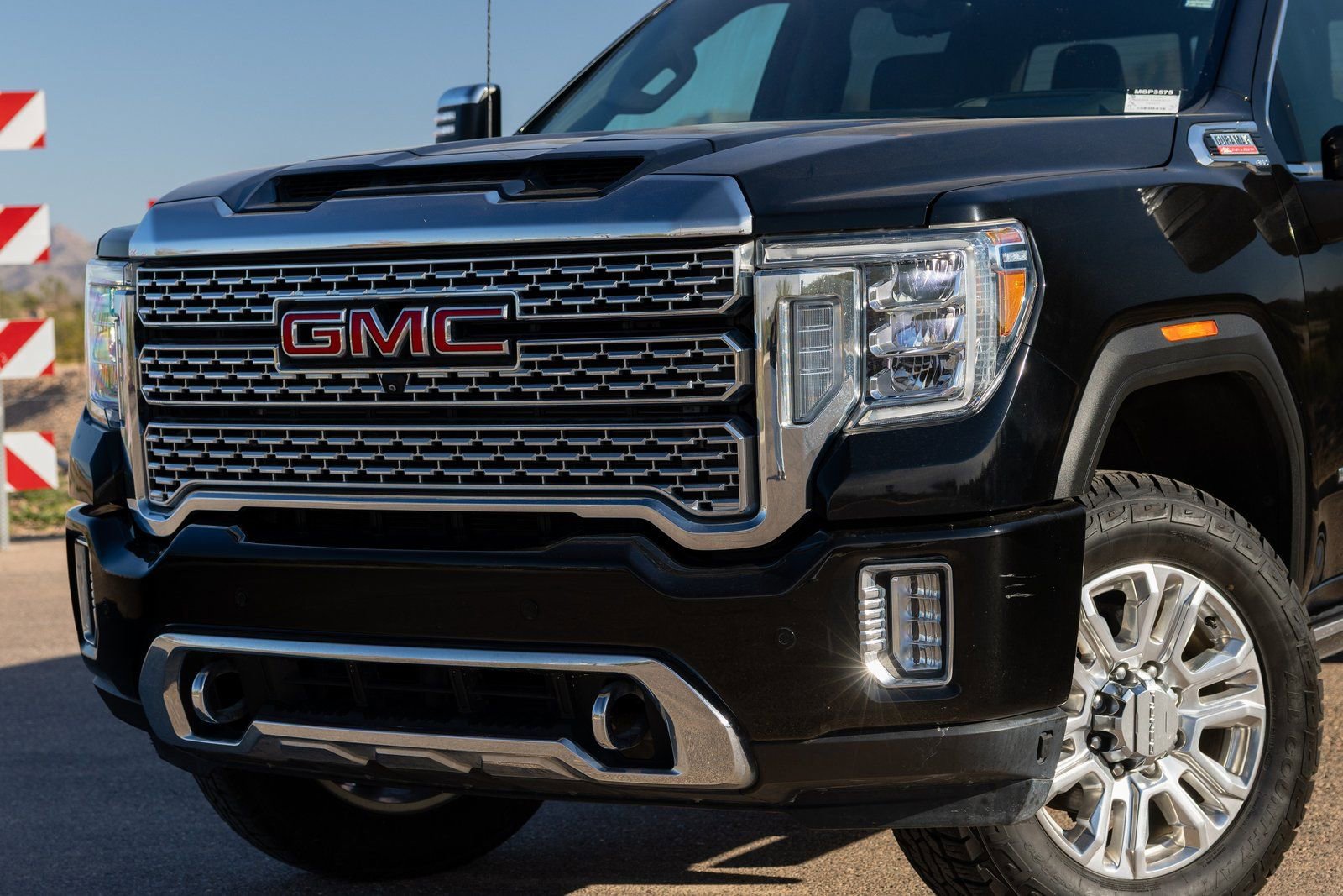 Used 2022 GMC Sierra 3500 Denali w/ Denali Ultimate Package AWD/4WD image 6