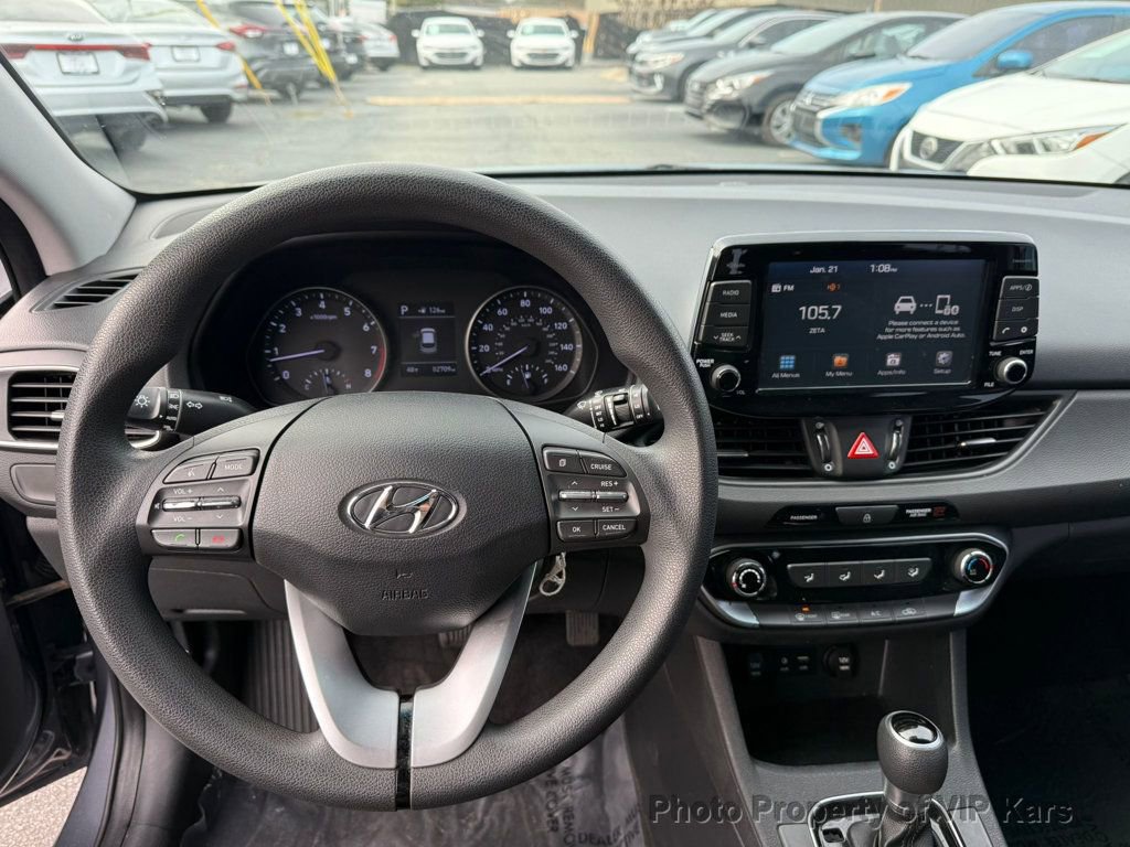Used 2018 Hyundai Elantra GT FWD image 15