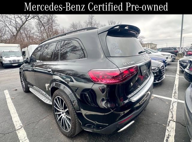 Used 2025 Mercedes-Benz GLS 580 4MATIC image 4