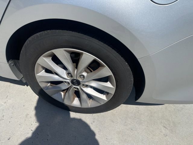 Used 2016 Kia Optima LX image 17