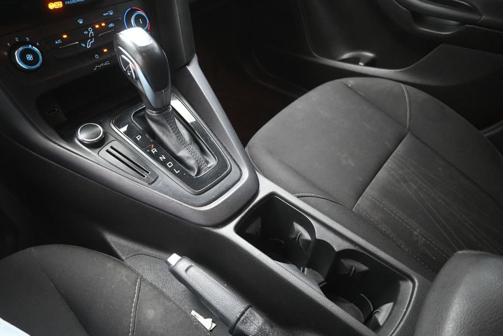 Used 2016 Ford Focus SE FWD image 27